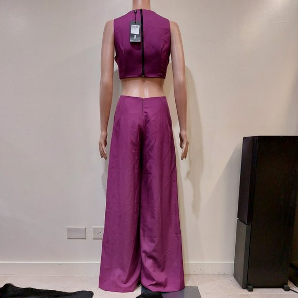 💥SHOWSTOPPER💥Sleevless Cut Out Wide Leg Jumpsuit in Magenta - Picture 5 of 16